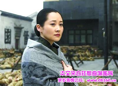 《海贼王》动画796先行图:四皇发威 恐怖能力亮相:星空官网(图1) 星空官网